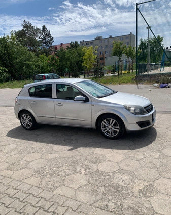 Opel Astra cena 10000 przebieg: 323000, rok produkcji 2006 z Płock małe 254
